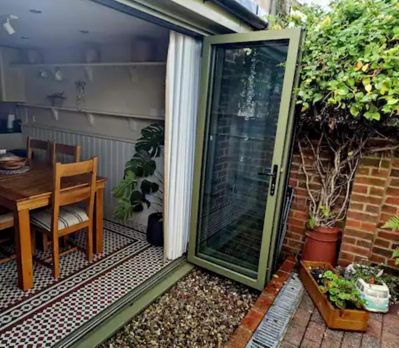 Jackdaw Cottage-Beautiful Cottage, Town Centre Wimborne Minster Kültér fotó